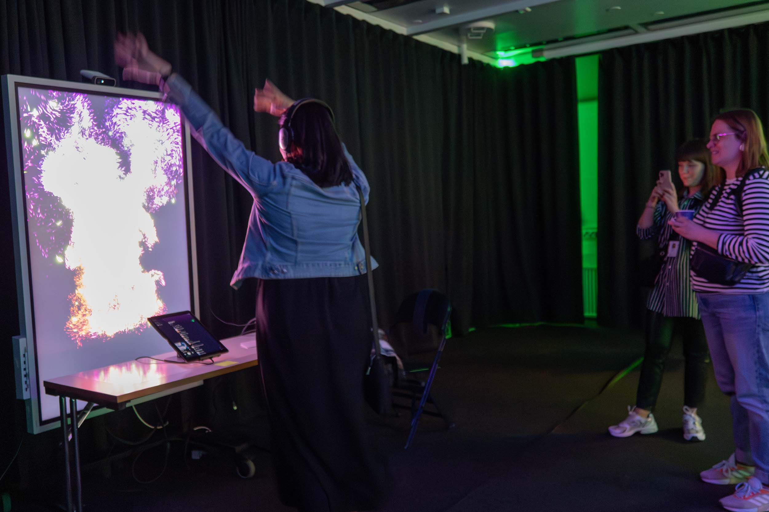 Spectrum Mirror at Aalto Demo Day, photo 4