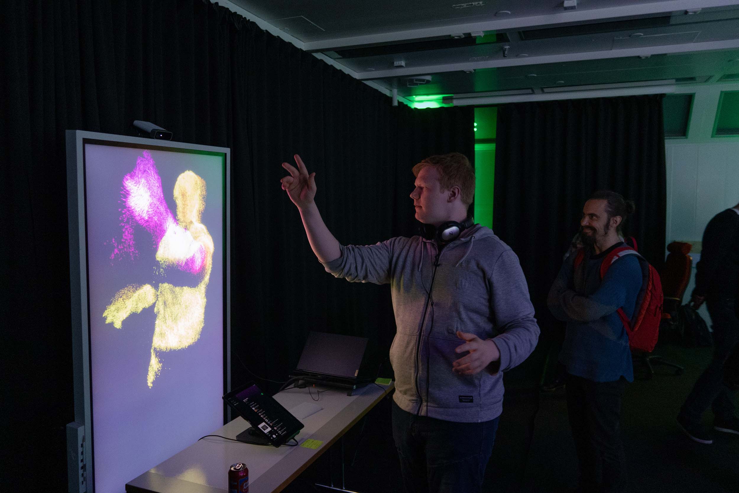 Spectrum Mirror at Aalto Demo Day, photo 9